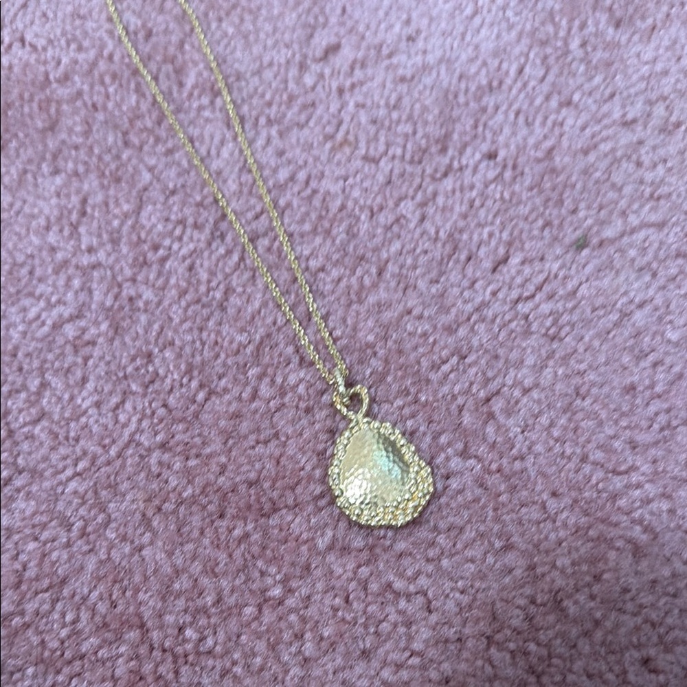 Gold Geometric Pendant Necklace
